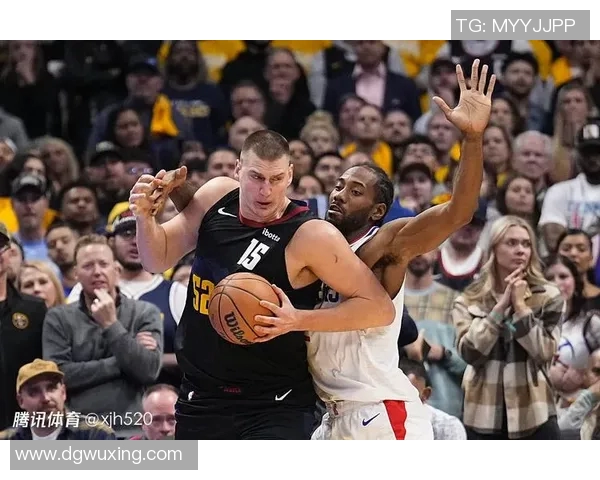 2017年快船与雷霆激战回顾：篮球场上的巅峰对决与精彩瞬间