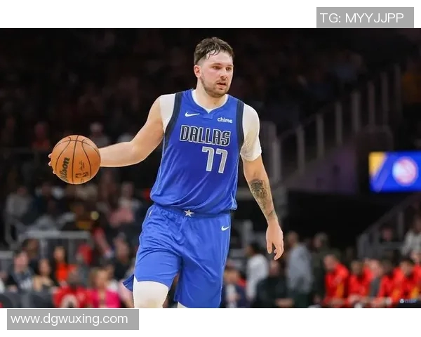 东契奇狂砍73分刷新现役最高分纪录独行侠终结太阳连胜势头