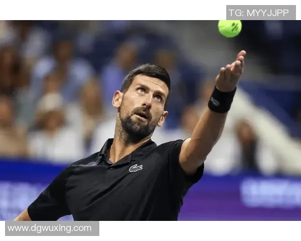 德约科维奇在赛场上的精彩瞬间与背后的奋斗故事