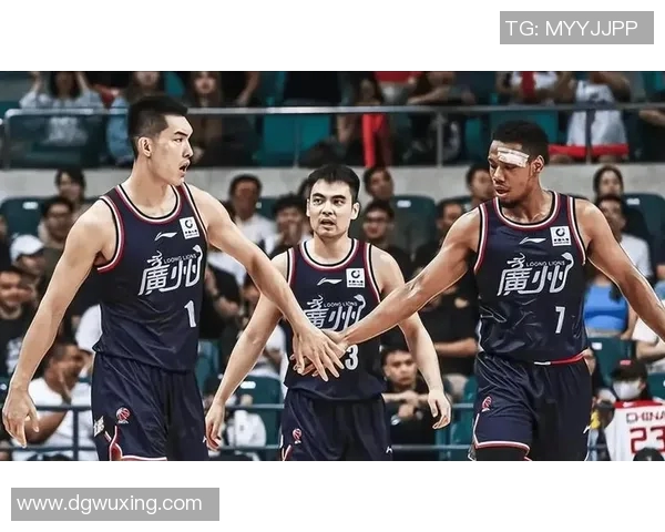 赛季揭幕战上演激烈对决，CBA强队实力暴露无遗