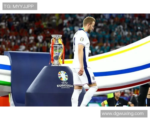 凯恩的传奇旅程：从足球天才到世界瞩目的运动偶像