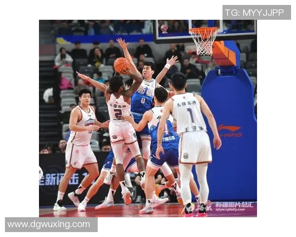 2020年新疆队与同曦队激战回顾:精彩瞬间与赛季亮点分析 2020年新疆队与同曦队激战回顾:精彩瞬间与赛季亮点分析